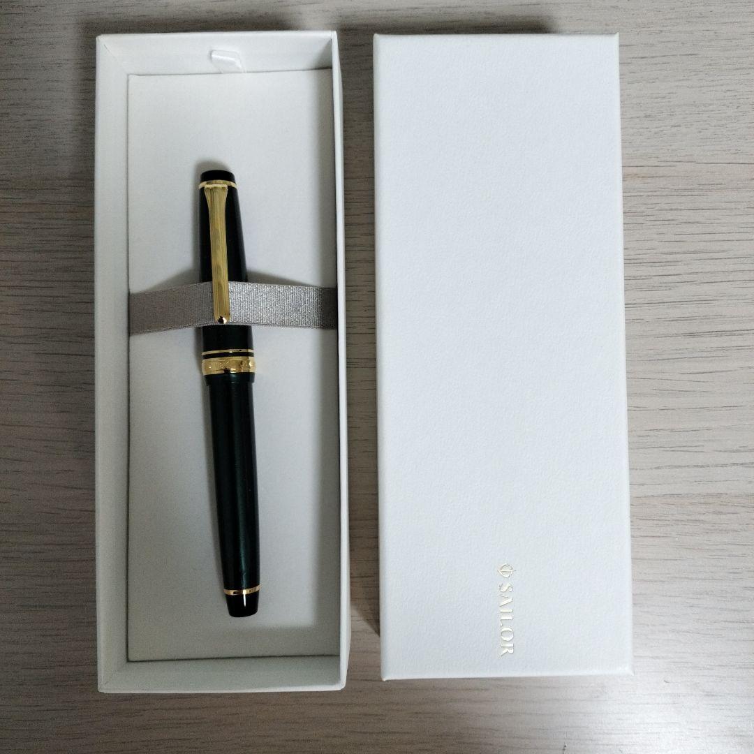 万年筆　セーラーSHIKIORI 雪月空葉　万葉　中細