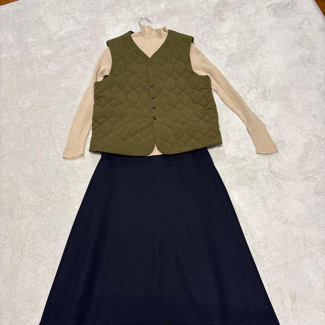 期間限定パラスパレス　スタナータッサーキルティングベスト　カーキ　2023