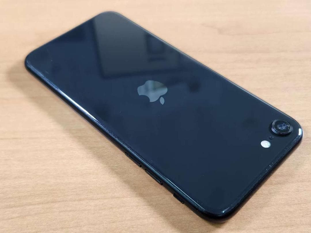 020500K iPhone SE A2296 第2世代 64GB