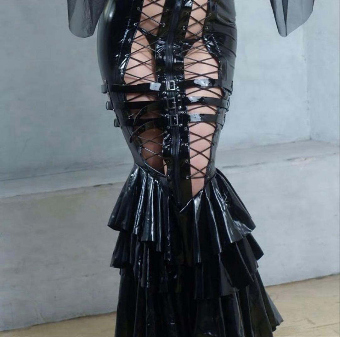 ゴスロリ 伯爵夫人 ゴシックエナメルマーメイドワンピース ブラック【歪萌舍】