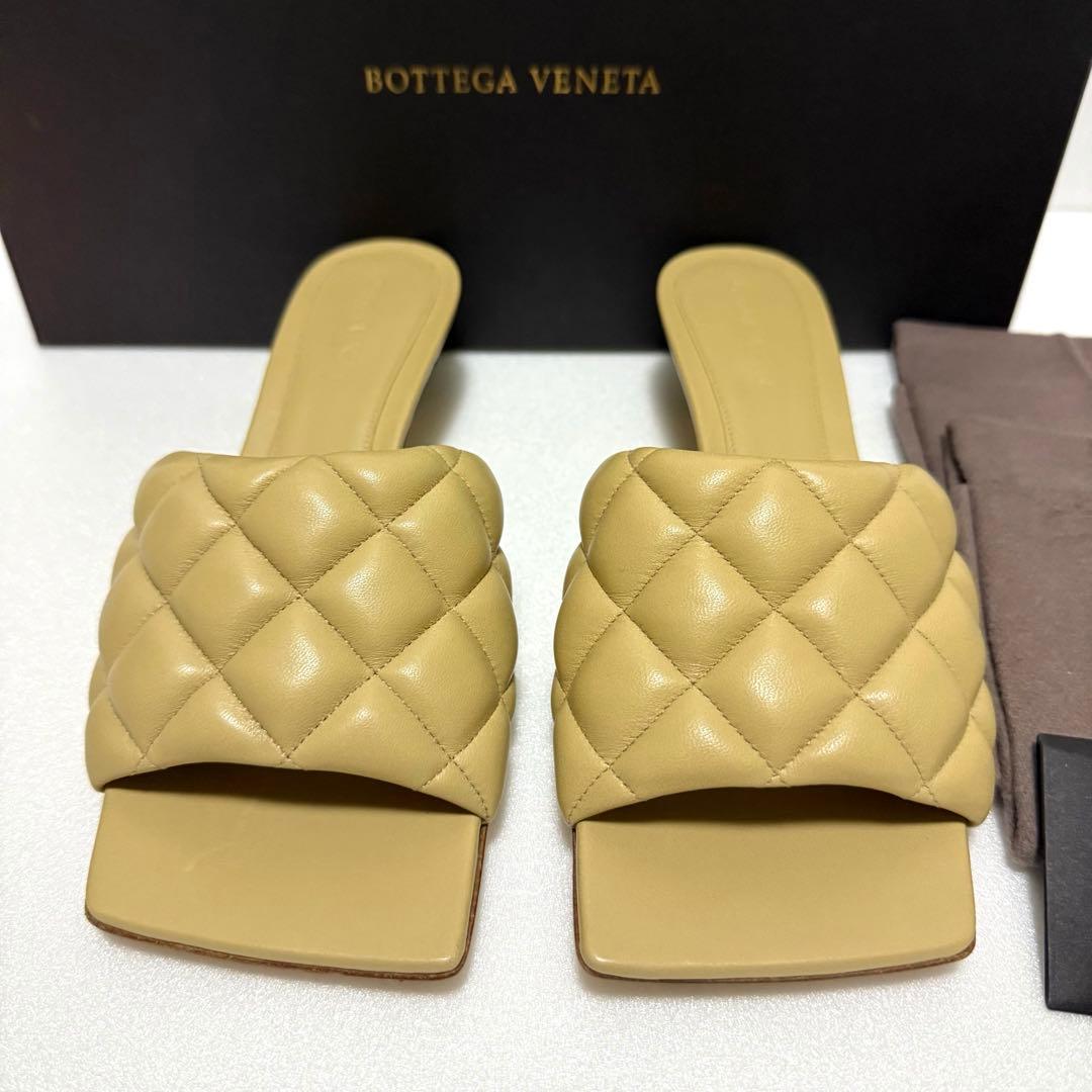 【極美品】ボッテガヴェネタ サンダル 36.5 パデッド ミュール ベージュ