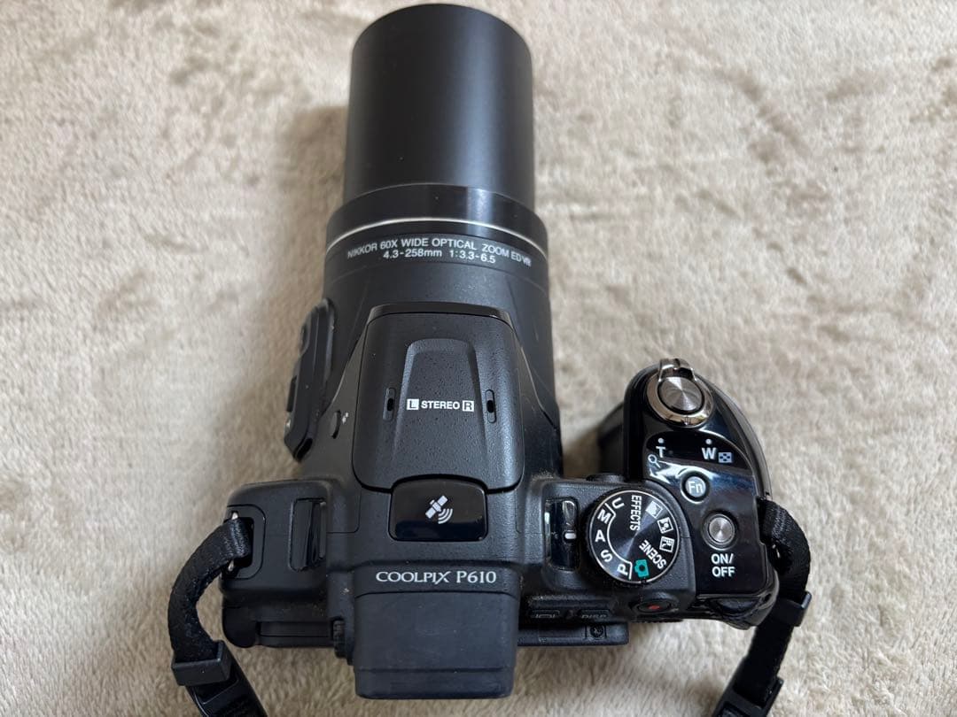 【激安】Nikon Coolpix P610 デジタルカメラ　光学60倍ズーム