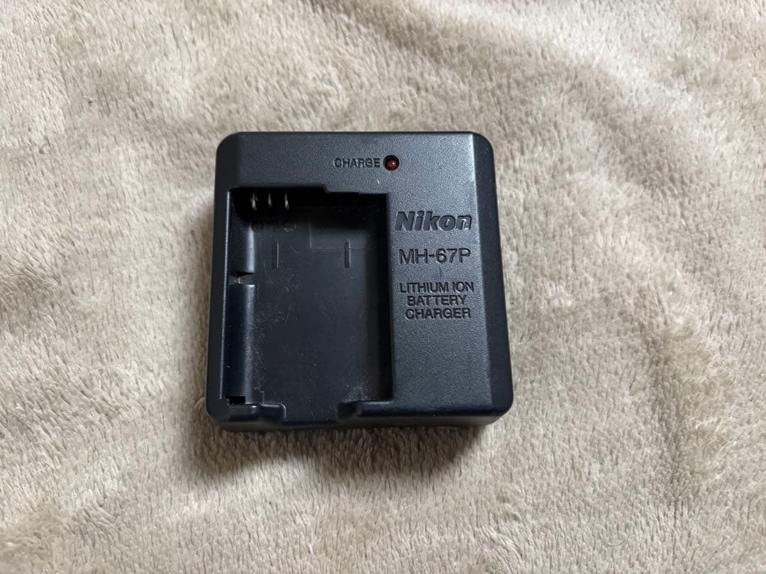 【激安】Nikon Coolpix P610 デジタルカメラ　光学60倍ズーム