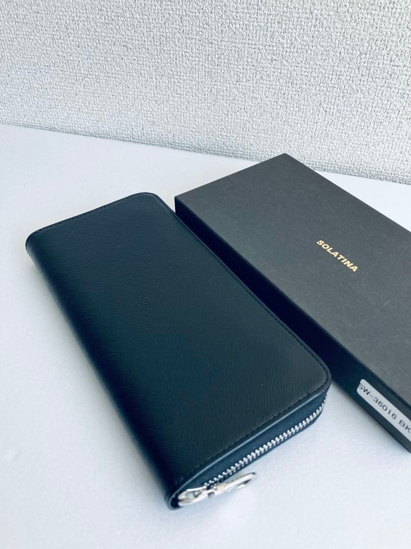 新品未使用　長財布　ラウンドウォレット　ソラチナ　サフィアーノ　黒　ブラック