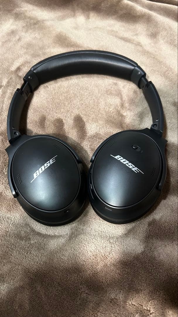Bose QC45 ワイヤレスヘッドホン ブラック(ケース付き)
