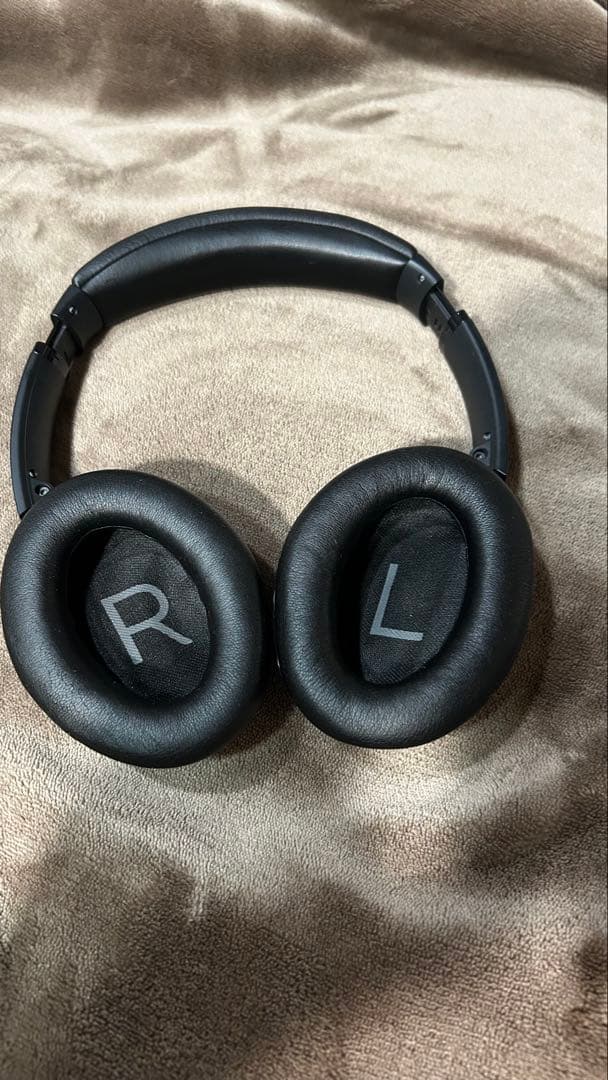 Bose QC45 ワイヤレスヘッドホン ブラック(ケース付き)