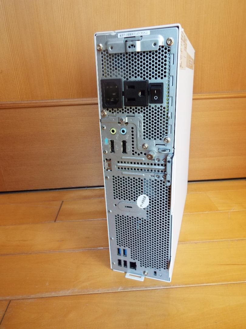 Windowsデスクトップ ESPRIMO D7010/E i3-10100 32G SSD512G+HDD