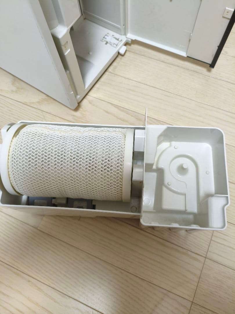 Panasonic ジアイーノ　F-MV2100 次亜塩素酸空間除菌脱臭機