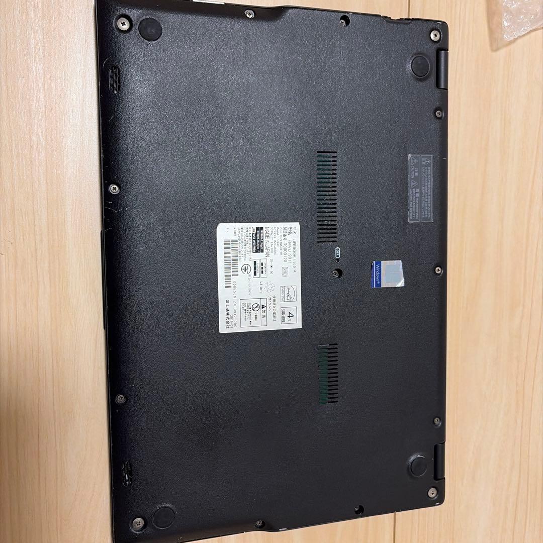 51【Office付！】FUJITSU LIFEBOOK U939/A i5