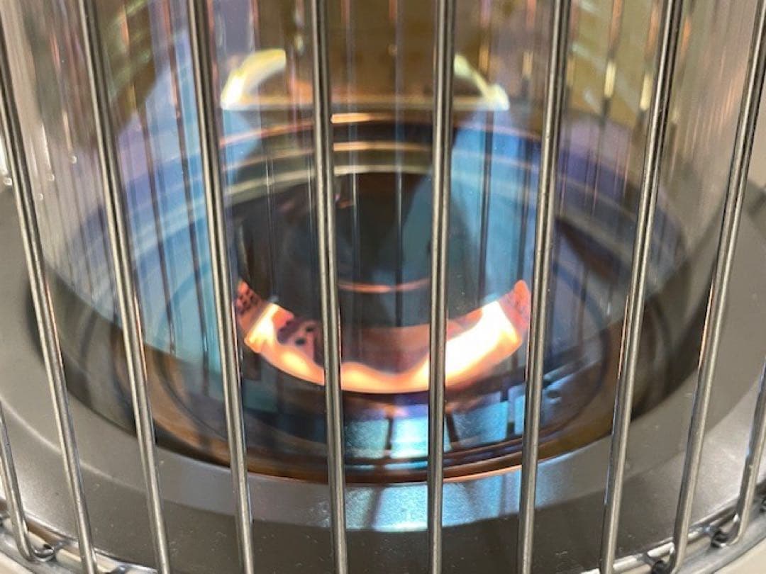 超美品■TOYOTOMIトヨトミ レインボー 石油ストーブ RB-25M(W)