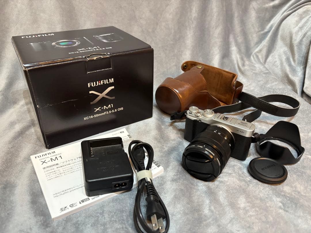 【Tsukiさん専用】FUJIFILM X-M1 デジタル一眼レフカメラ