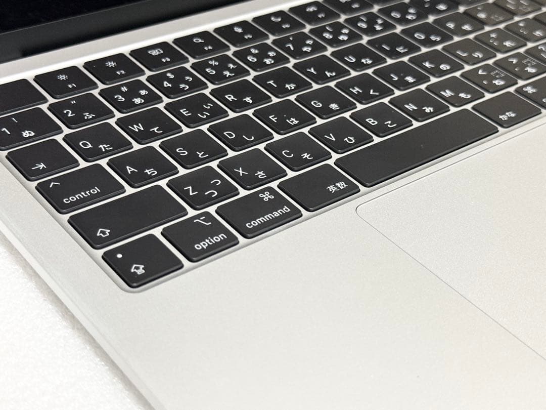 バッテリー最大容量100%　MacBook Air M2 8GB 256GB