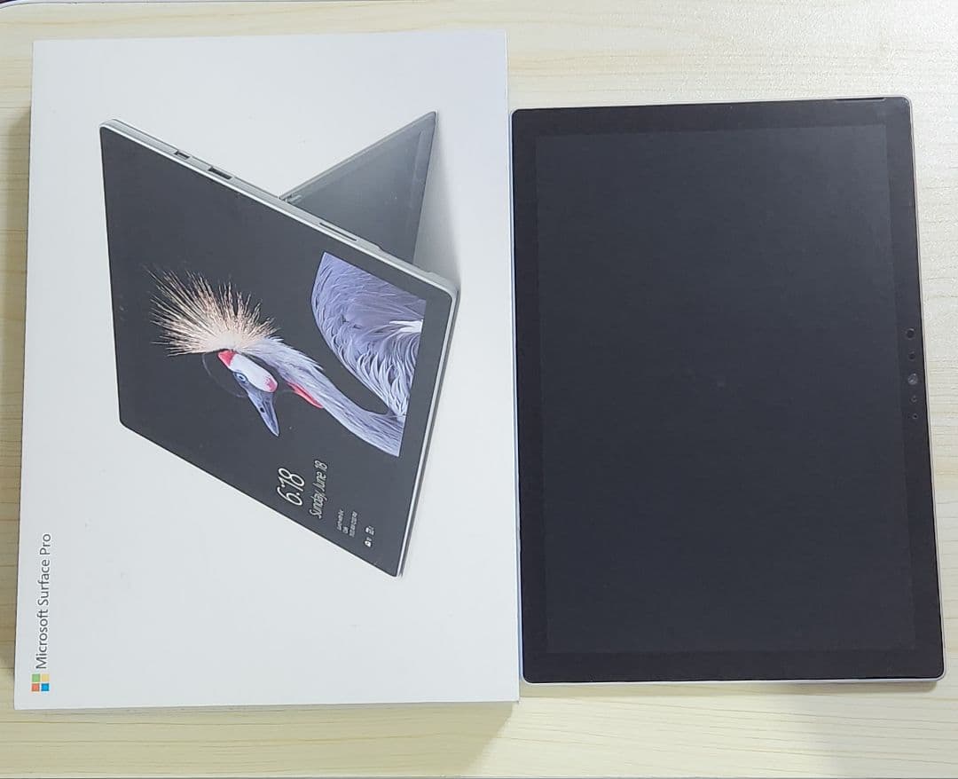 Windowsタブレット本体 Microsoft Surface Pro 5 Model 1796