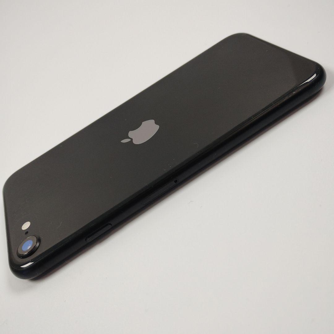 Apple iPhone SE 本体（第2世代）64G　SIMフリー