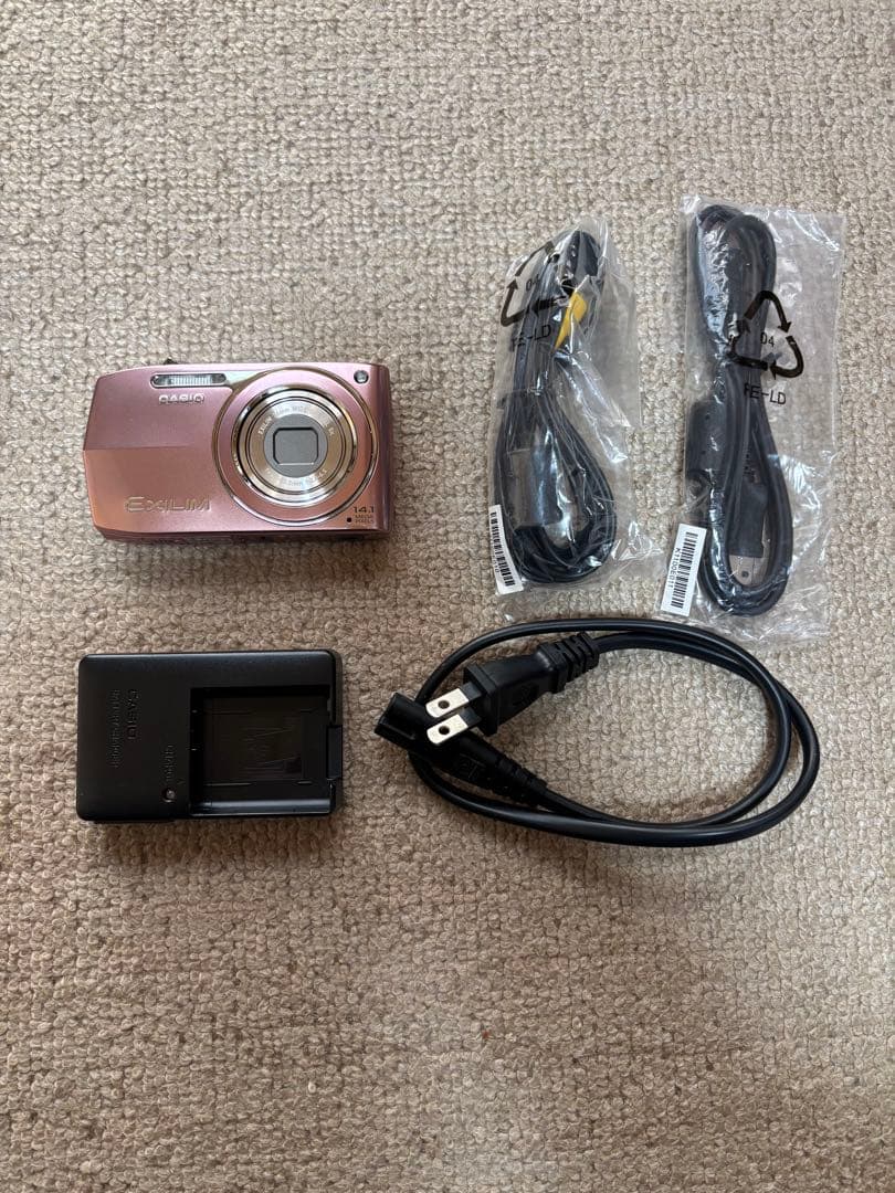 CASIO Exilim コンパクトデジタルカメラ ピンク EX-Z2000