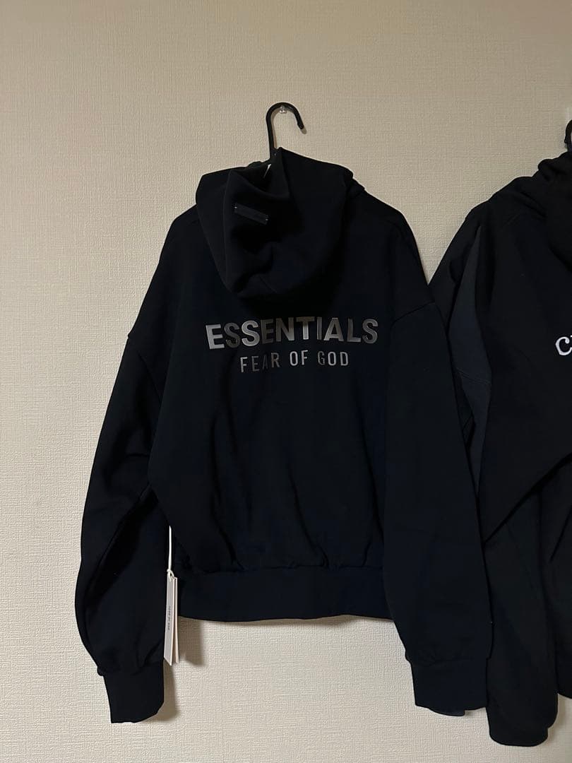 ESSENTIALS FEAR OF GOD パーカー 黒