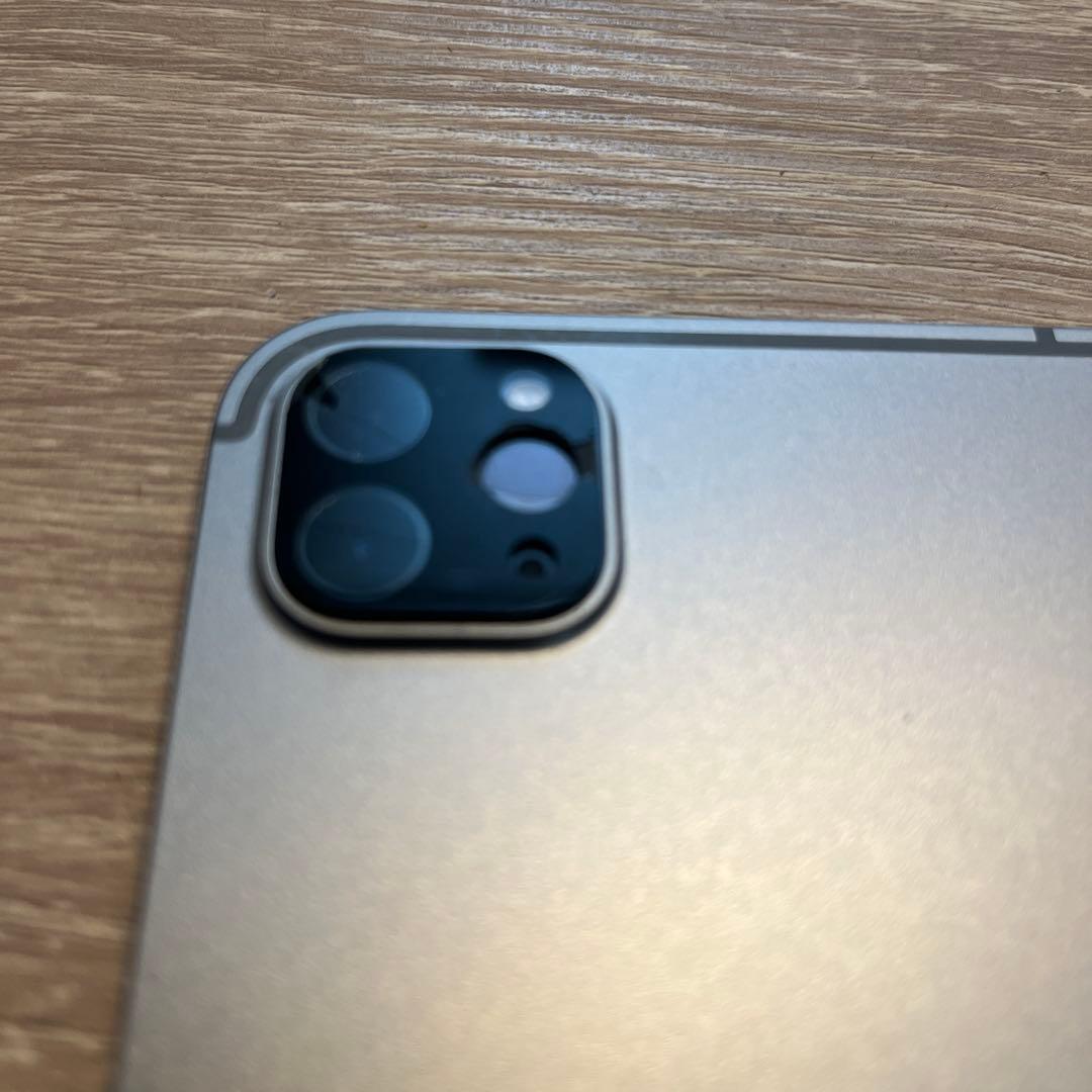 iPad Pro 12.9 第6世代) Cellular 256GB