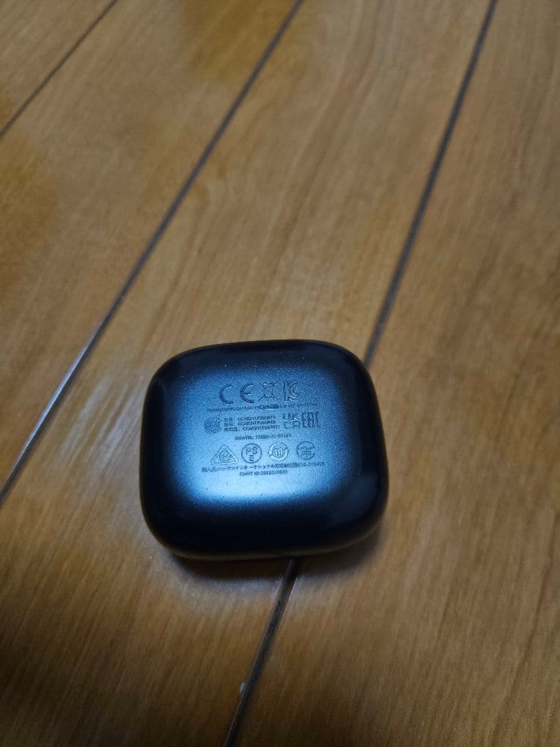 イヤホン JBL LIVE FREE 2