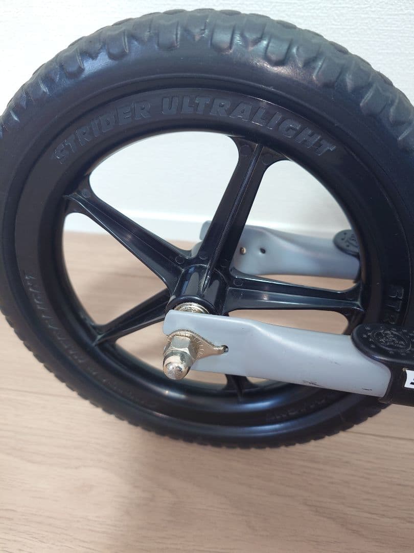 STRIDER〈限定〉神山隆二モデル 12インチ グレー/オレンジ