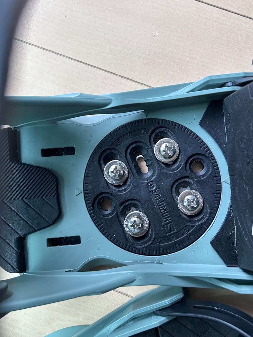 SALOMON リズム　rhythm M 22-23