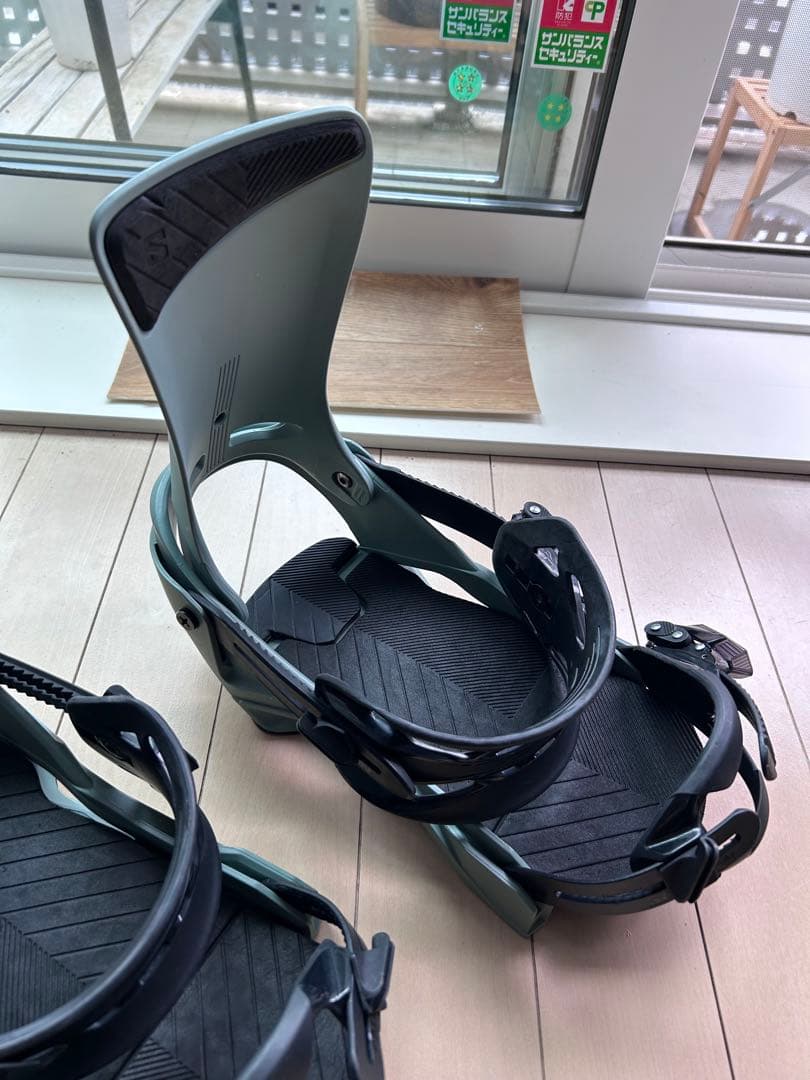 SALOMON リズム　rhythm M 22-23