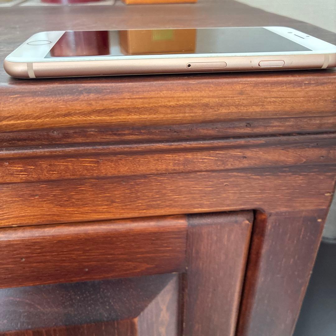 iPhone８　64GB simフリー ゴールド