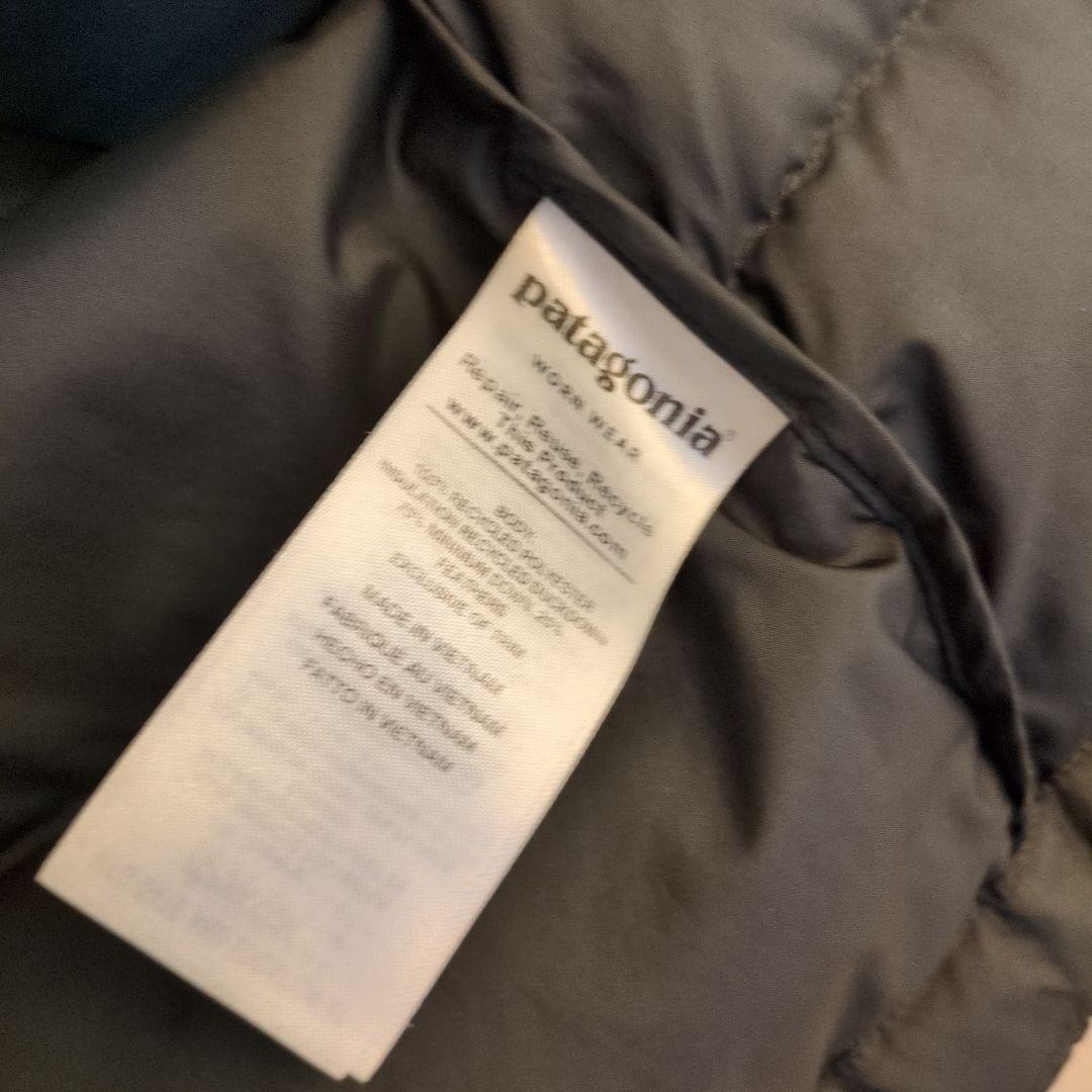 patagonia ブラック ダウンジャケット　レディース