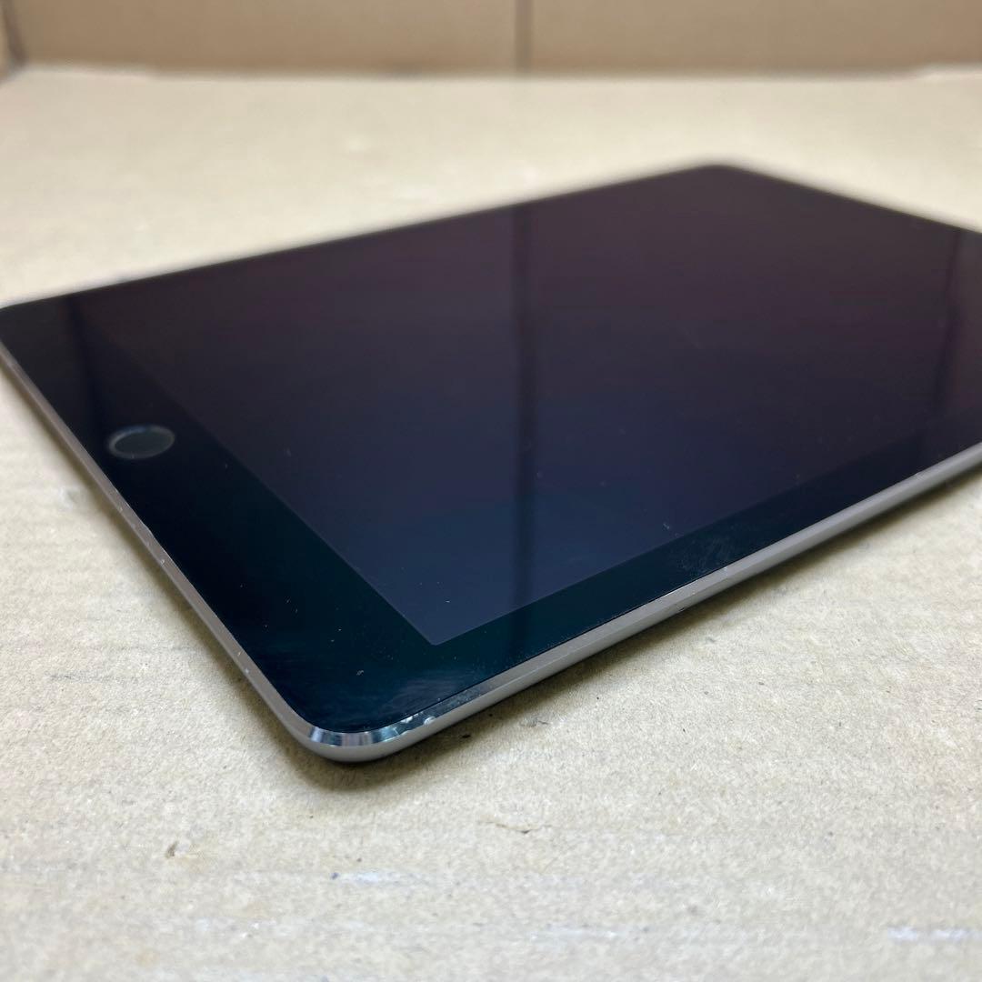 iPad Air 2 Wi-Fi + Cellular 32GB スペースグレイ