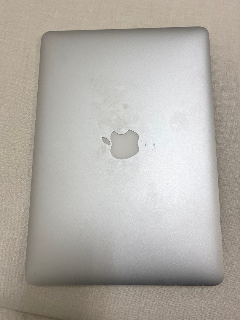 Apple MacBook Air シルバー 13インチ 2015