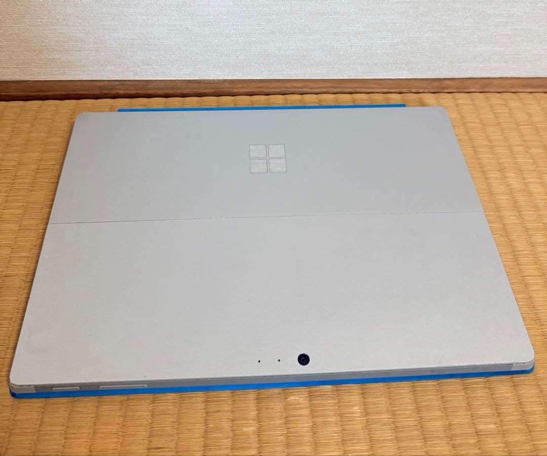 Windowsタブレット本体 Microsoft Surface Pro 4 (1724)