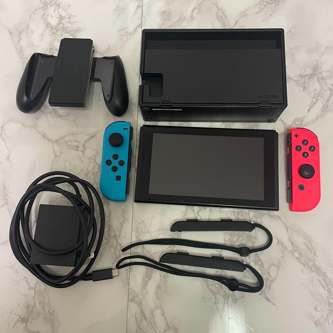 Nintendo Switch 赤青本体 ドック付き　箱無し