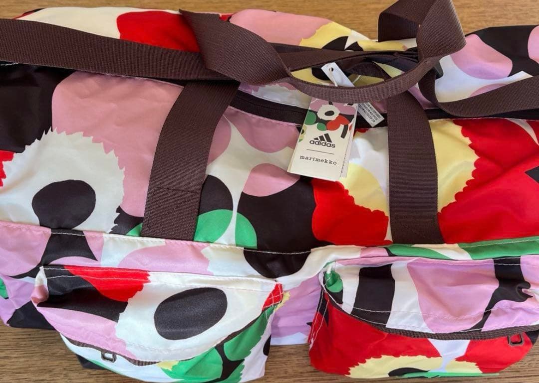 りもこん様adidas marimekko ボストンバッグ　新品未使用タグ付