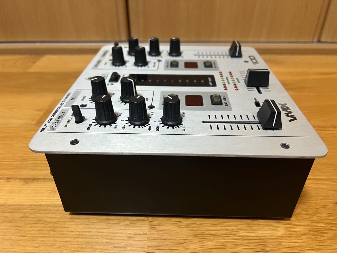 BEHRINGER ベリンガー DJミキサー VMX100