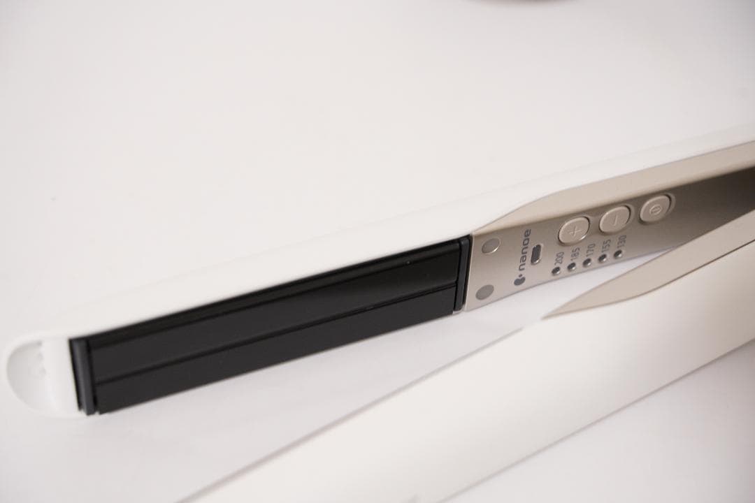 Panasonic ヘアーアイロン ストレート用 ナノケア EH-HS0J-W