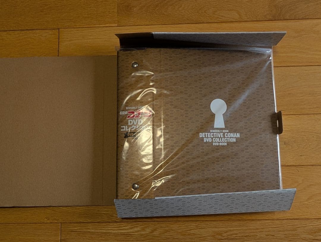 新品未開封　名探偵コナンDVDコレクション全12巻 ＋特別号　専用バインダー付き