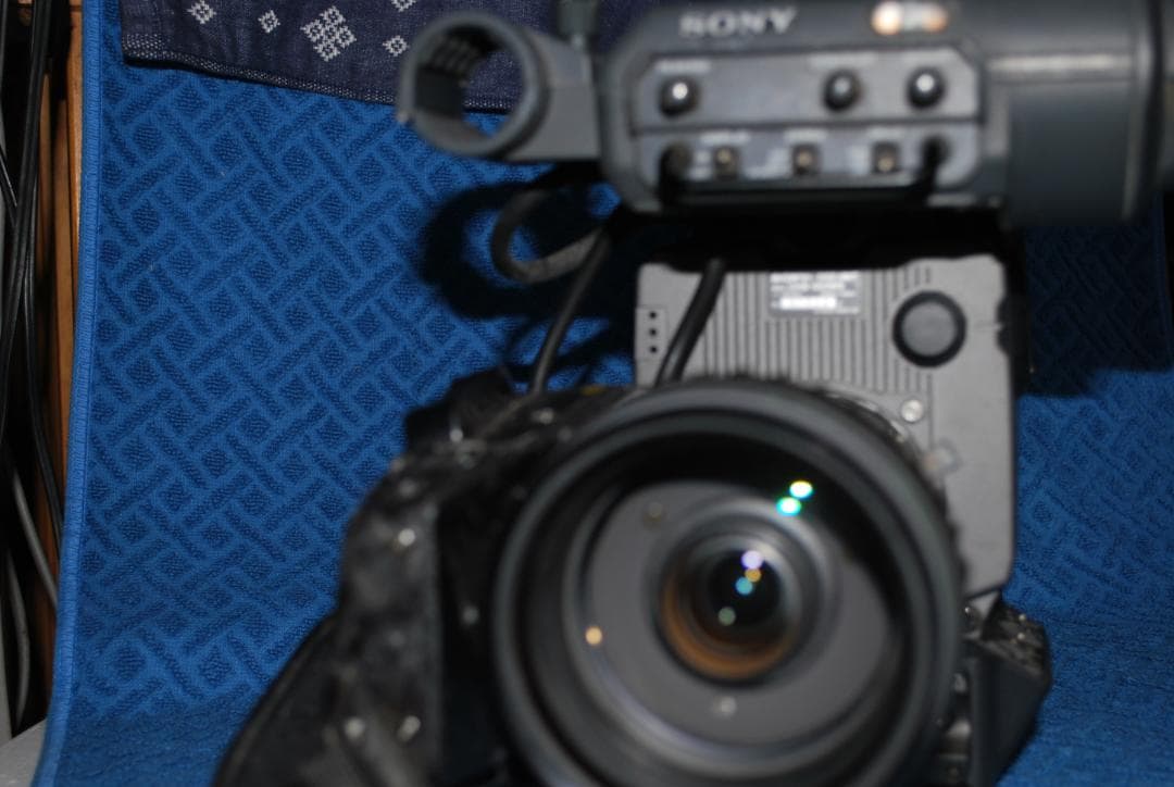 ソニー放送用カメラBVP550＋キャノンレンズ中古ジャンク品の出品です。