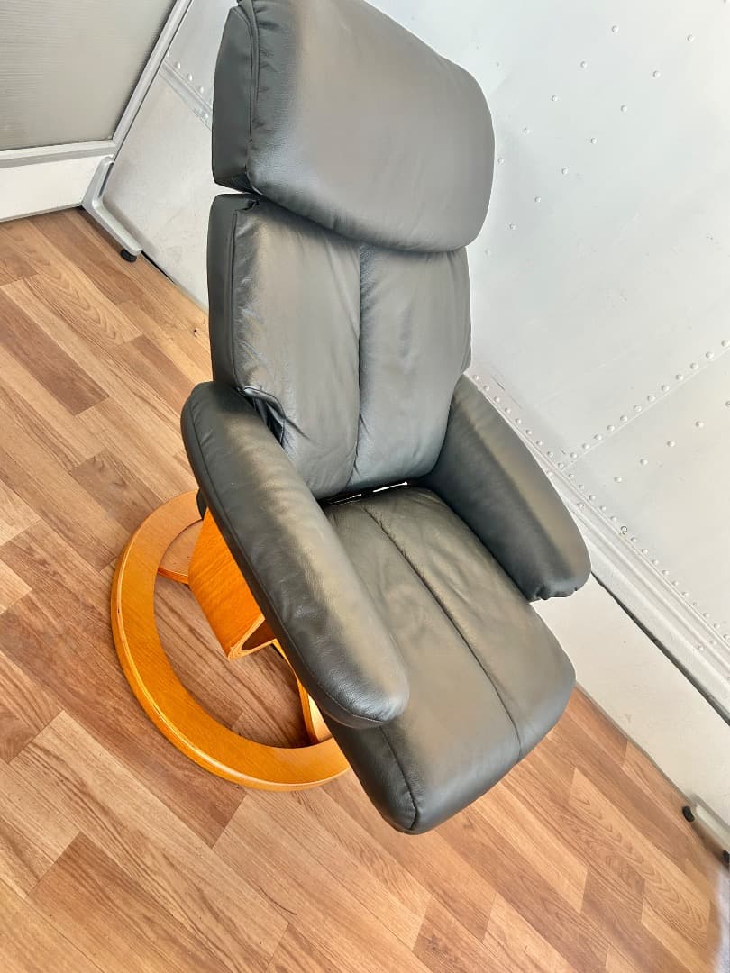 黒　パーソナルチェア　椅子　リクライニング　オシャレ　インテリア　モダン