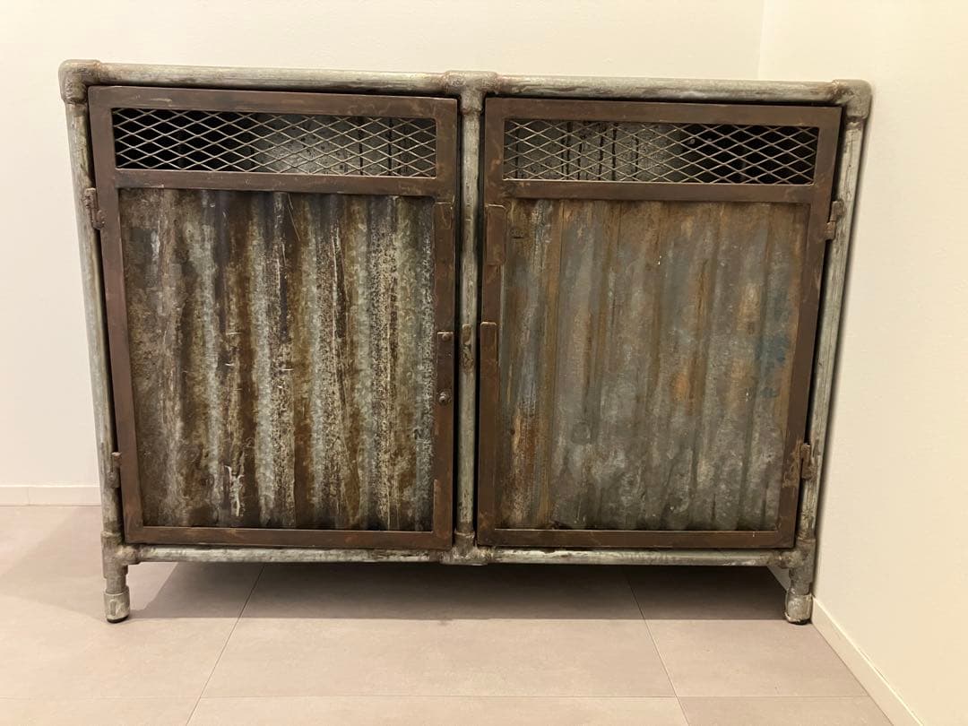 Y*N様 インダストリアル・ヴィンテージスチールキャビネット