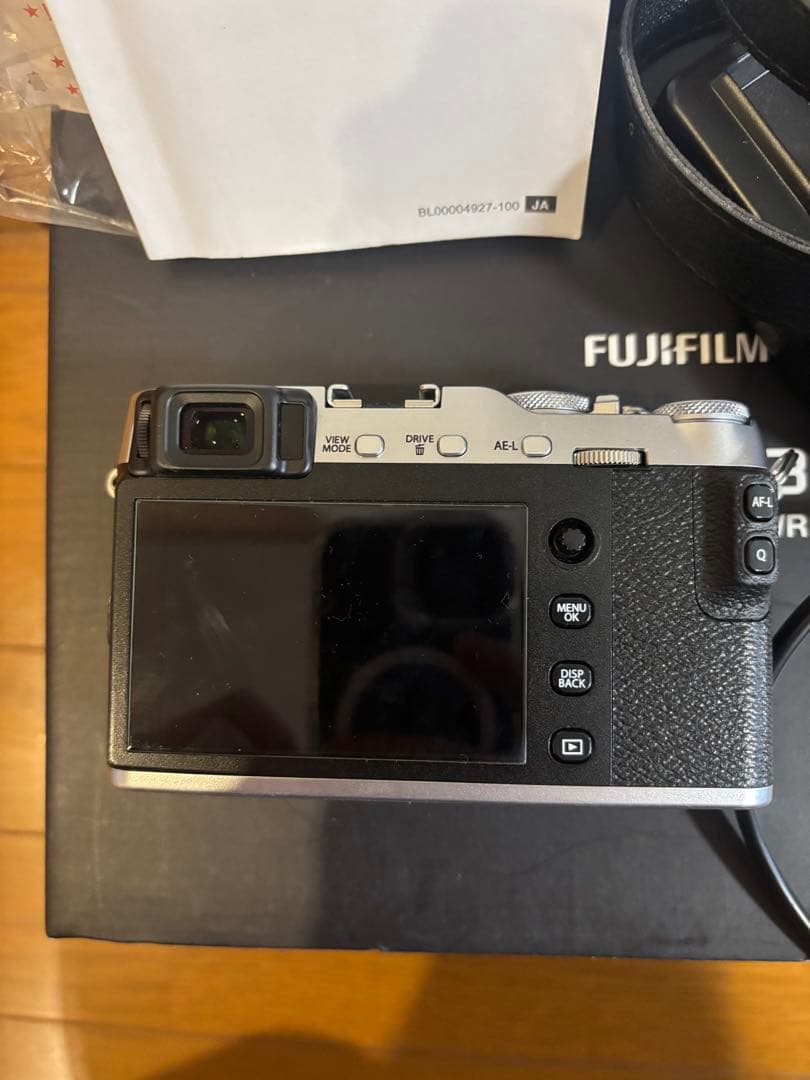 【美品】Fujifilm X-E3 ミラーレス　一眼 本体セット　中古