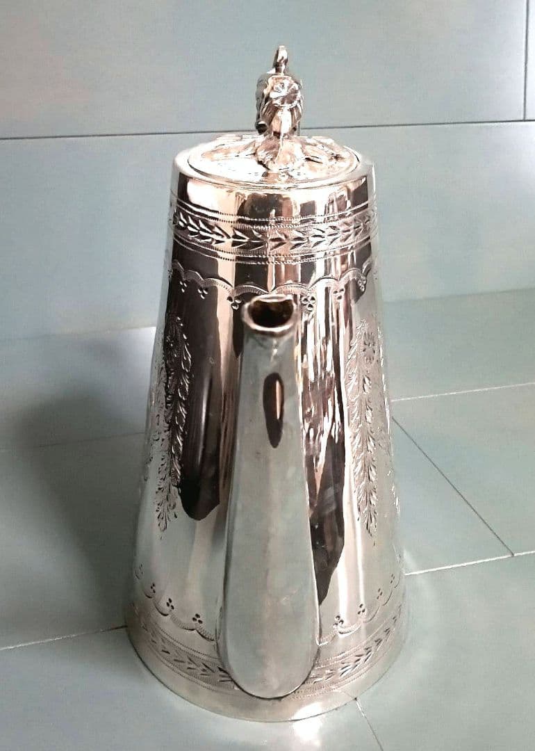 英国アンティーク　シルバーポット