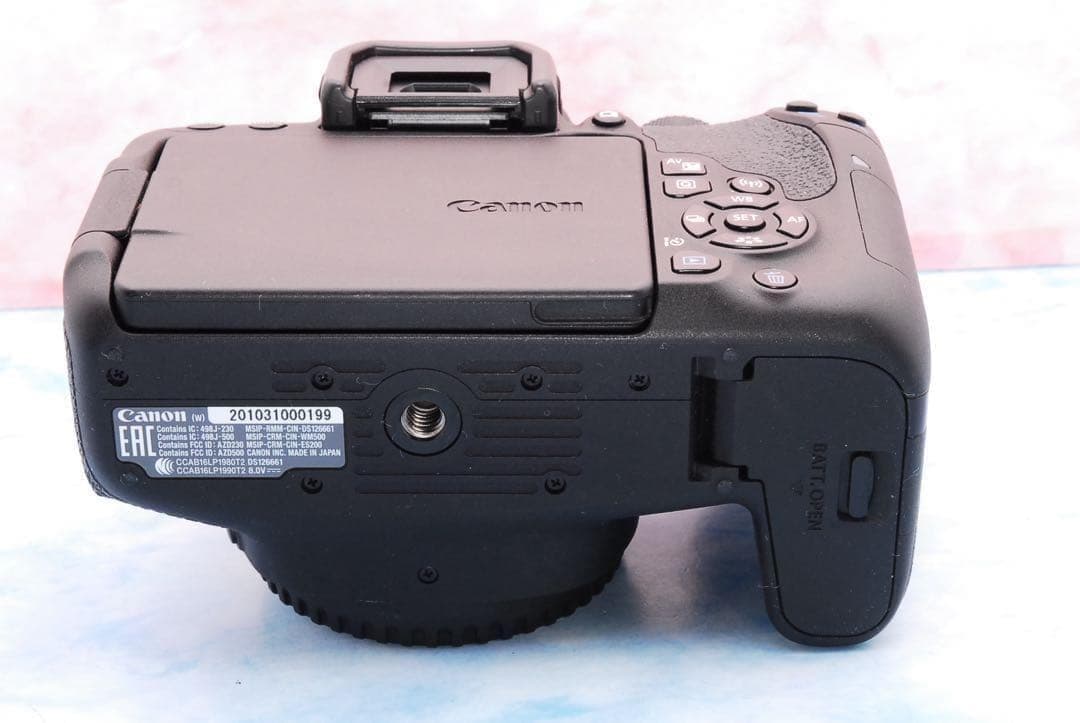 キャノン Kiss X9i★豪華Wレンズ★スマホ転送OK★一眼レフカメラ