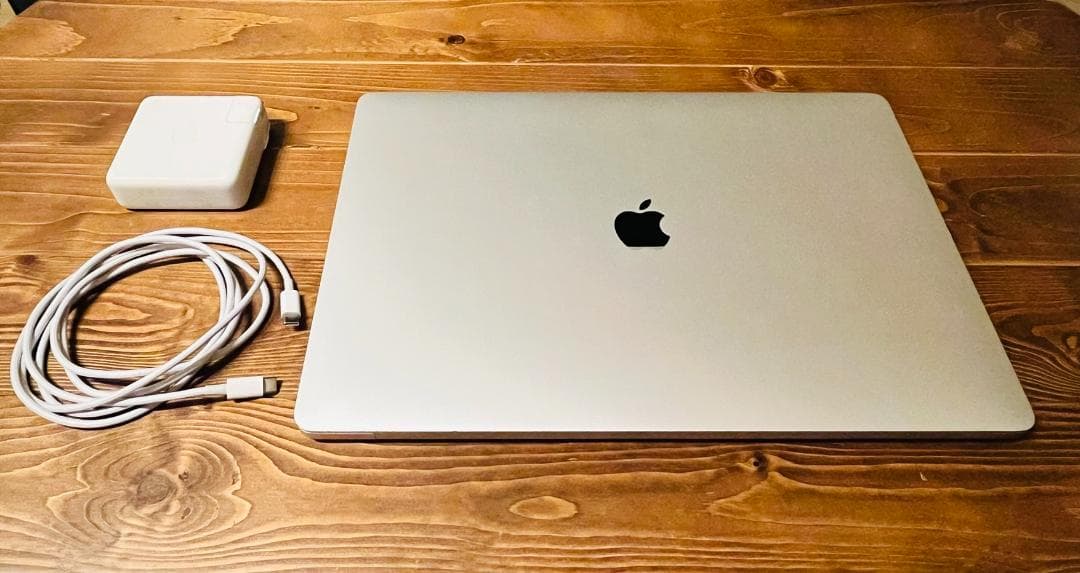 【美品】MacBook Pro 16インチ