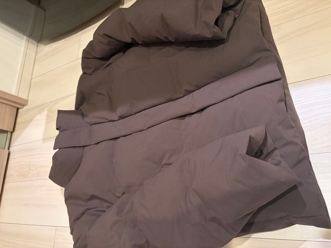 新品未使用 UNIQLO ユニクロ シームレスダウンジャケット メンズ M
