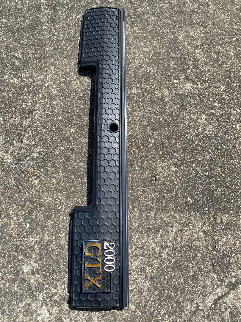 ハコスカ　後期　2000 GTX 4ドア　ハードトップ　共通　リヤーパネル