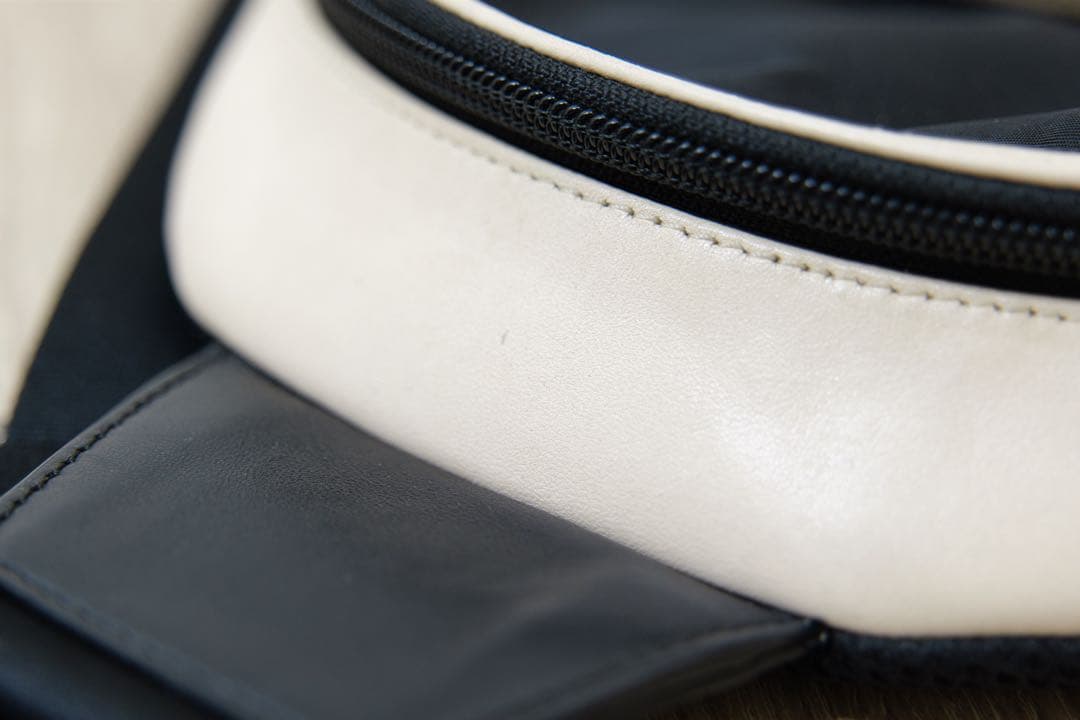 極美品　オフホワイトcoach コーチ　ボディバッグ　レザー　ナイロン　メンズ