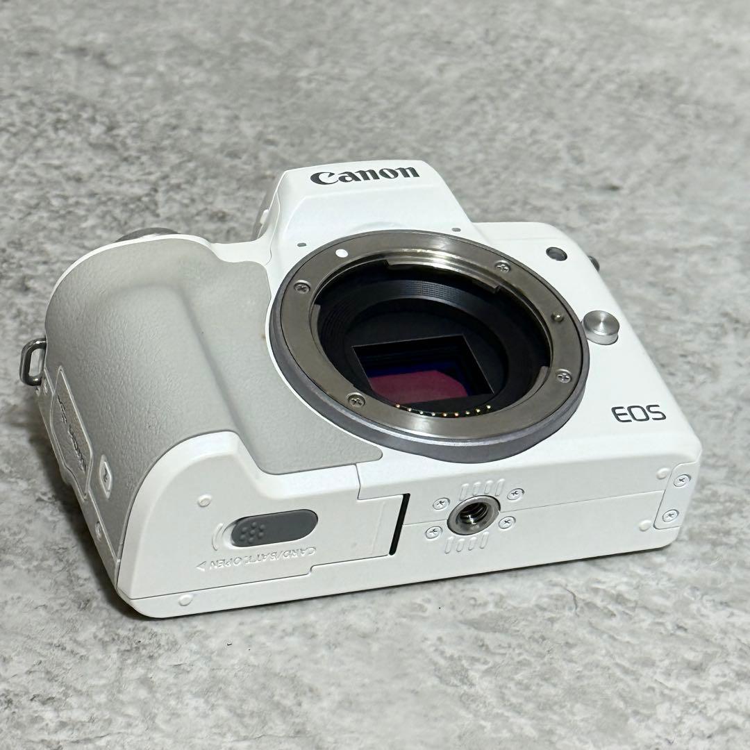 専用☆ジャンク☆キヤノン EOS KISS M ホワイト ボディのみ/CANON
