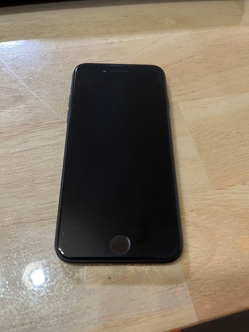 iPhone SE 第2世代　64GB バッテリー容量86%