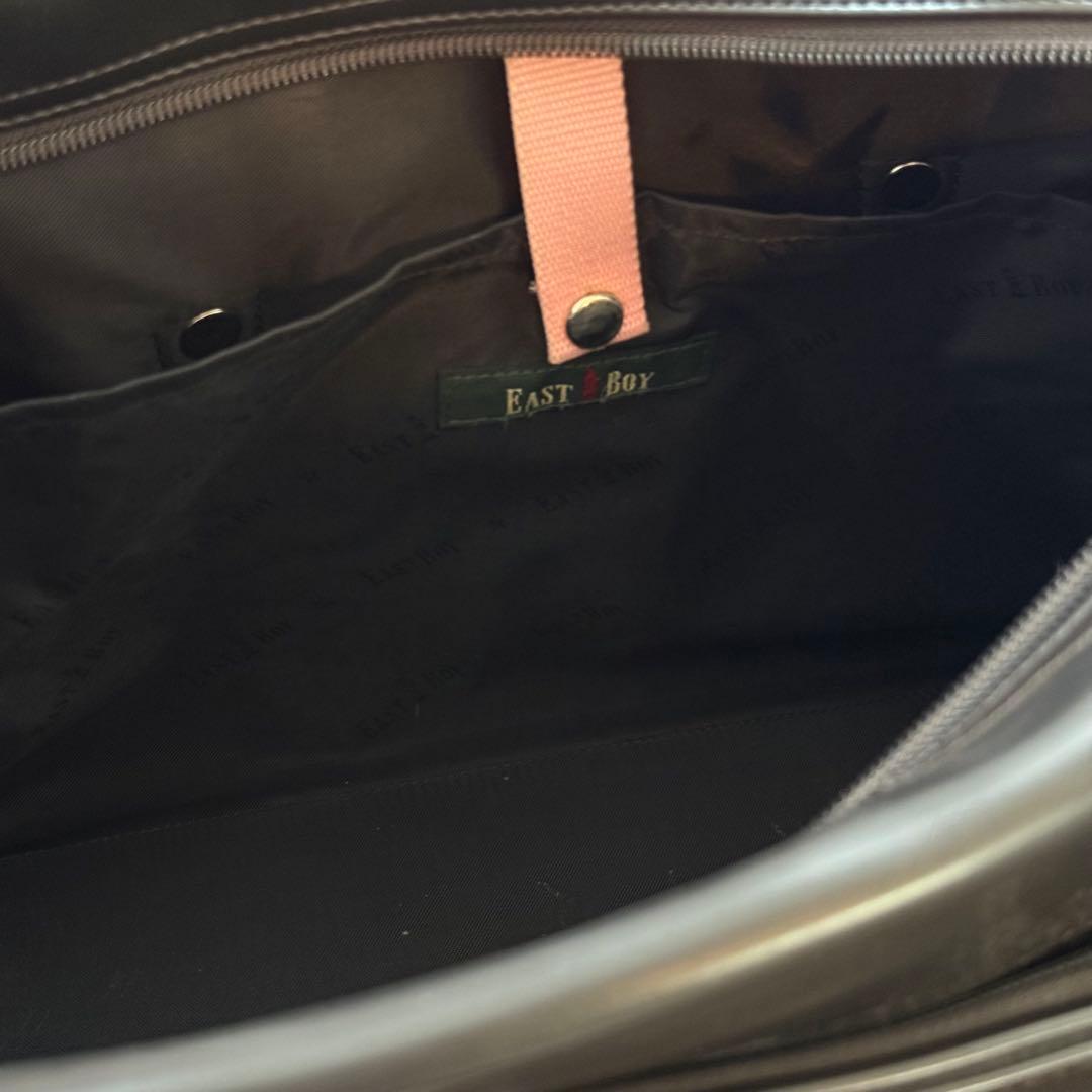 ★美品★ EASTBOY スクールバッグ 合皮 ブラック 女神刺繍