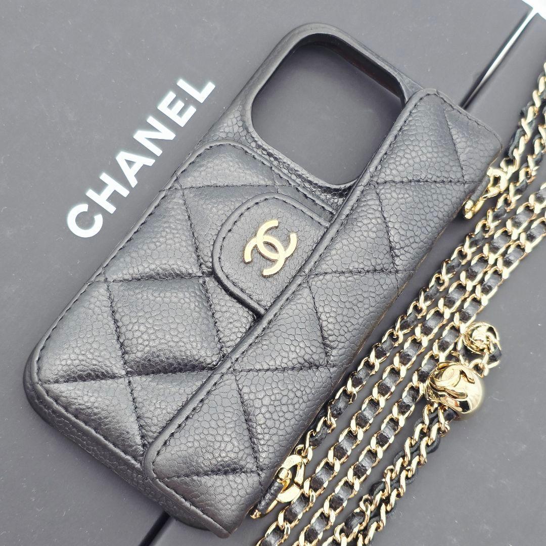 CHANEL iphone15proケース マトラッセ チェーン レザー