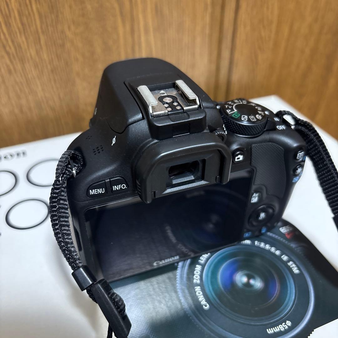 超美品 Canon ダブルズームキットEOS KISS X7 単焦点付き